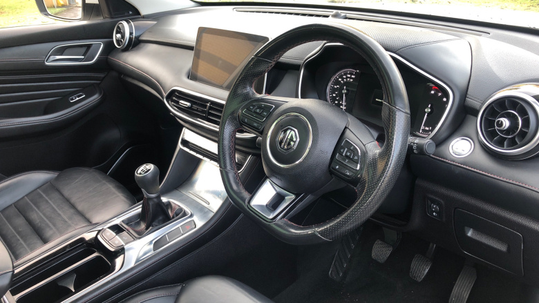 MG Hs 1.5 T-GDI Exclusive 5dr Petrol Hatchback